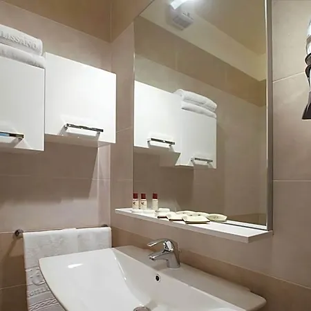 Calissano Apart Otel Alba (Piedmont)
