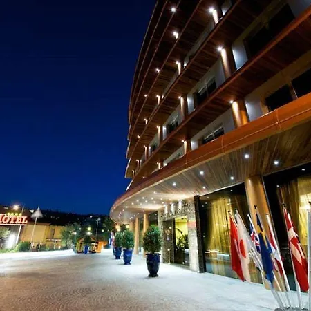 Calissano Aparthotel 4*