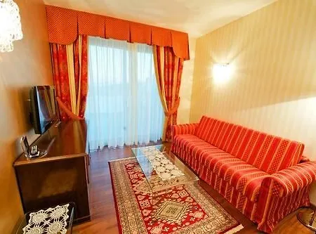 Calissano Апарт-отель Альба