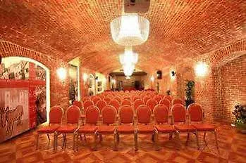 Calissano Hotel apartamentowy 4*