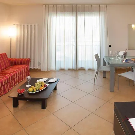 Hotel apartamentowy Calissano