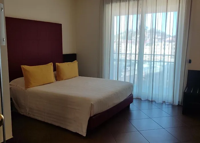Apartmanhotel Calissano 4*