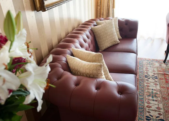 Calissano Aparthotel Alba (Piedmont)