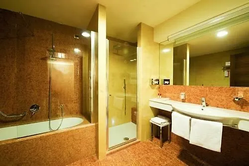 Lägenhetshotell Calissano 4*